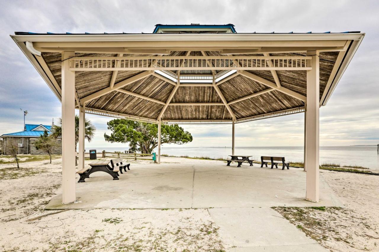 Waterfront Escape With Balcony On Shell Point Beach! Panacea Exteriör bild